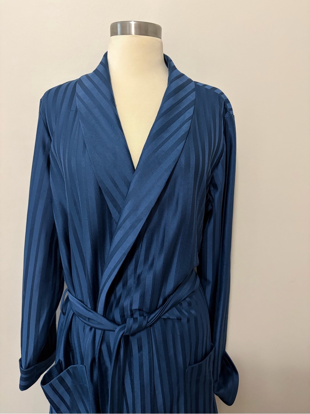 Vintage St. Michael Teal Blue Satin-Like Striped Robe M Loungewear - Picture 4 of 11